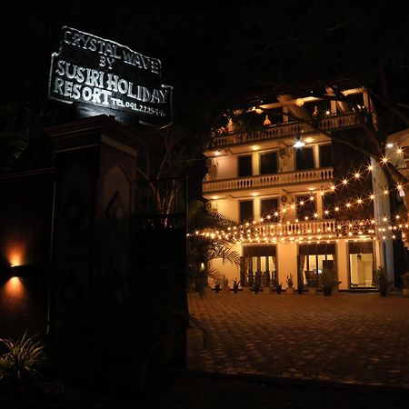 Crystal Wave Holiday Resort Polhena マータラ エクステリア 写真