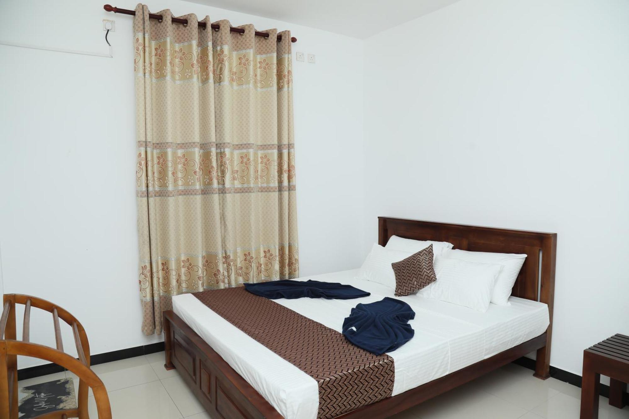 Crystal Wave Holiday Resort Polhena マータラ エクステリア 写真